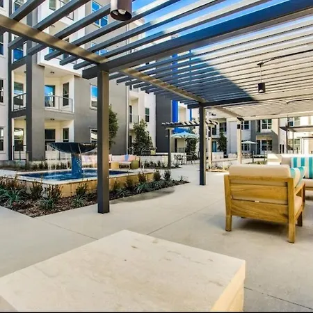 Getaway! Book Now! In The Heart Of Dallas! Great Location! Exterior photo