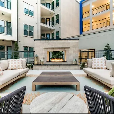 Getaway! Book Now! In The Heart Of Dallas! Great Location! Exterior photo