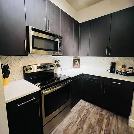 Getaway! Book Now! In The Heart Of Dallas! Great Location! Exterior photo