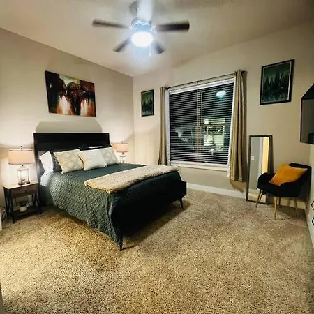 Getaway! Book Now! In The Heart Of Dallas! Great Location! Exterior photo