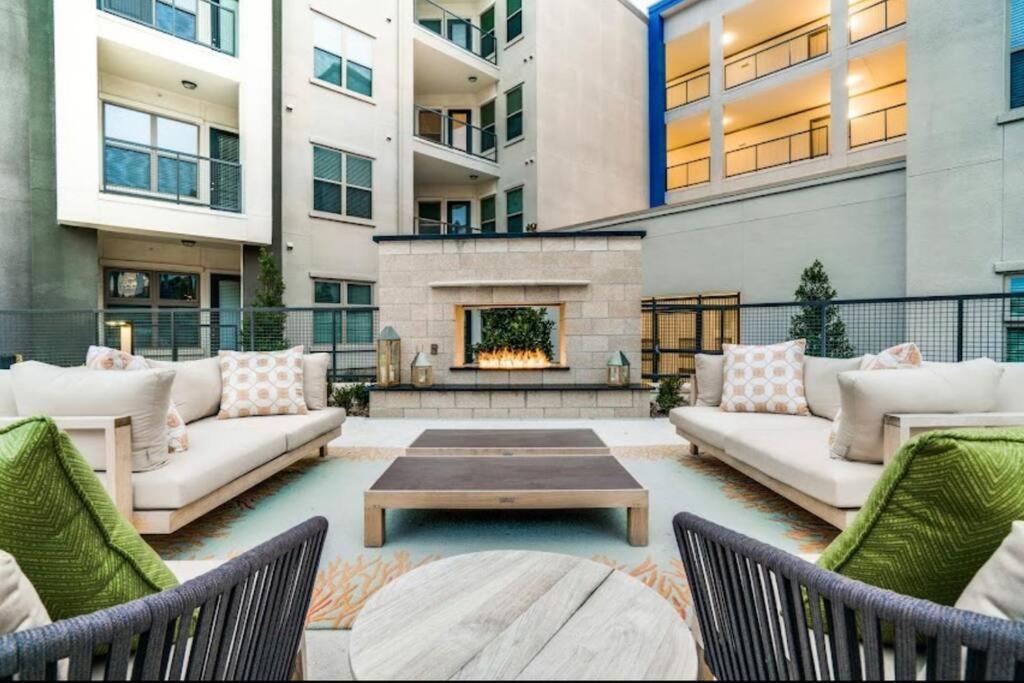 Getaway! Book Now! In The Heart Of Dallas! Great Location! Apartamento *