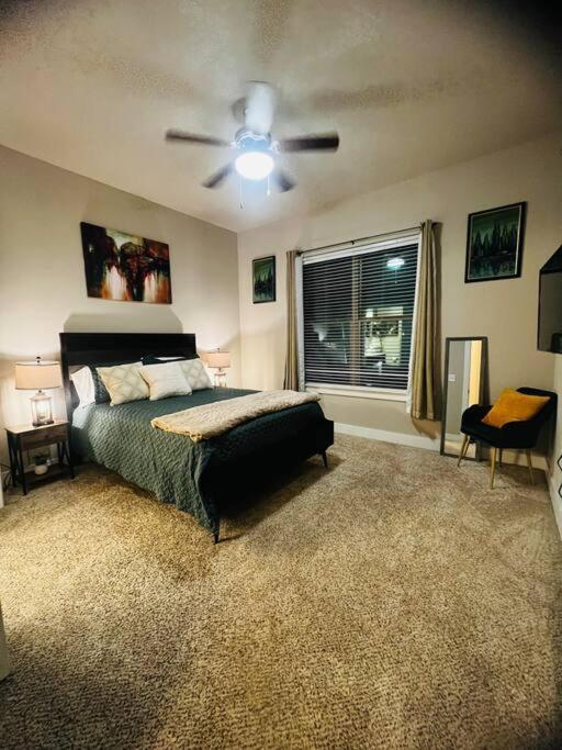 Getaway! Book Now! In The Heart Of Dallas! Great Location! Apartamento *