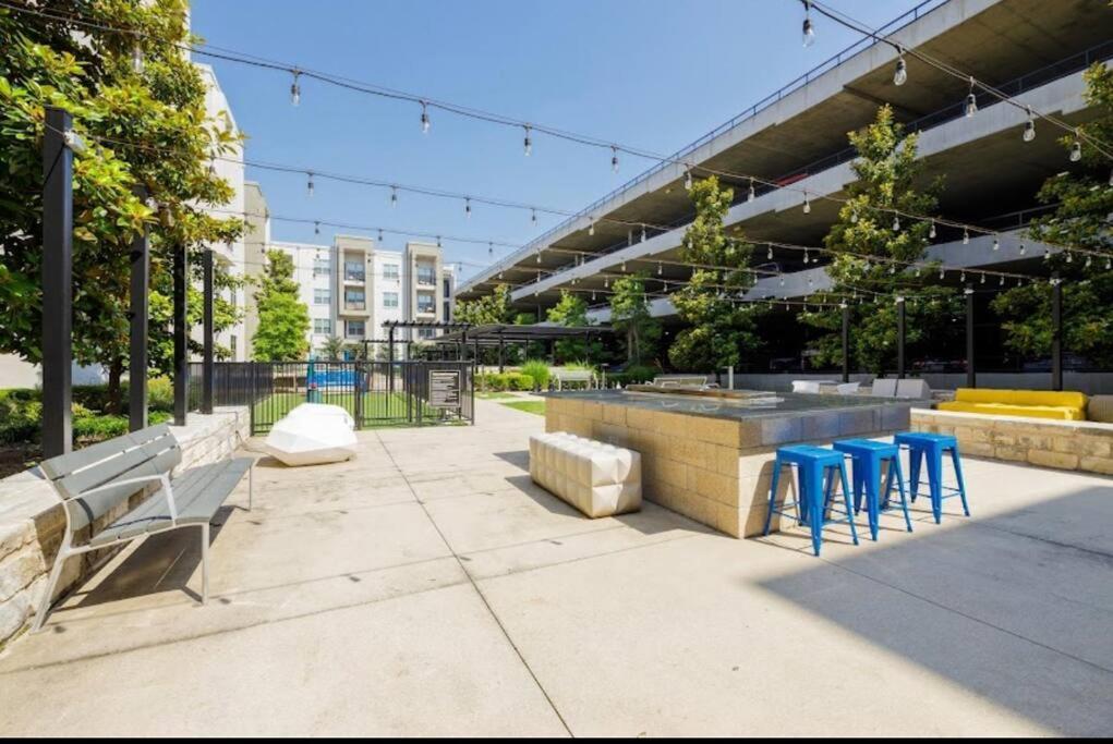 Getaway! Book Now! In The Heart Of Dallas! Great Location! Apartamento *